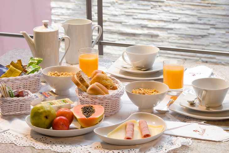 mesa-de-cafe-da-manha.jpg