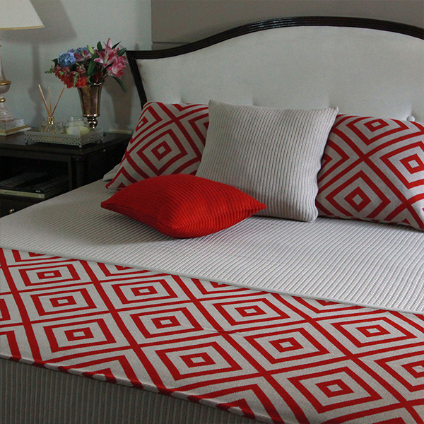 Almofadas coloridas para decorar seu quarto